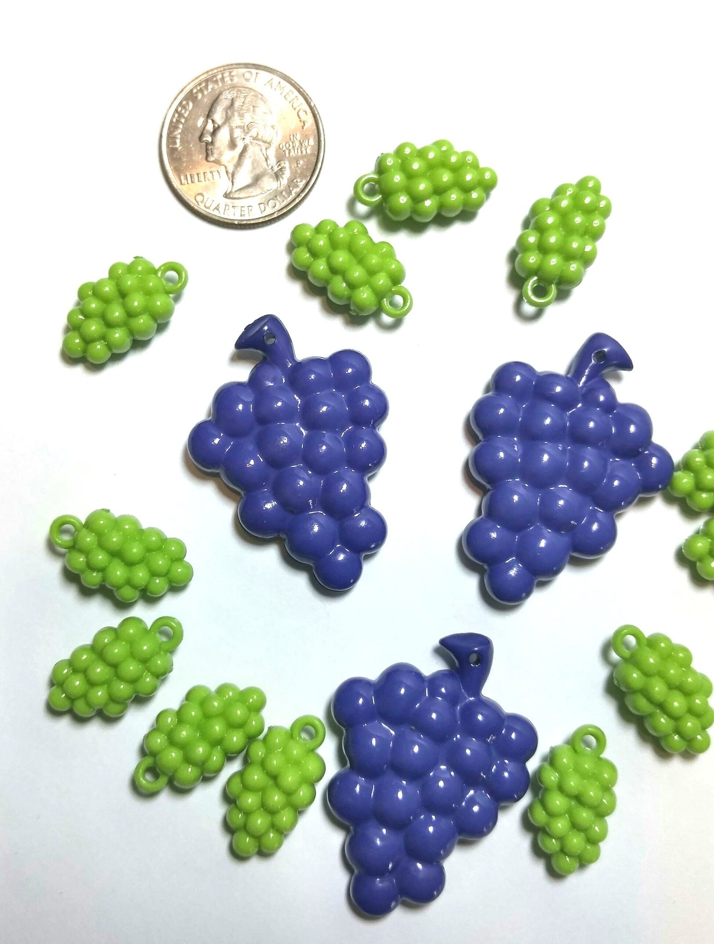 15 Vintage German Acrylic Grape Charms
