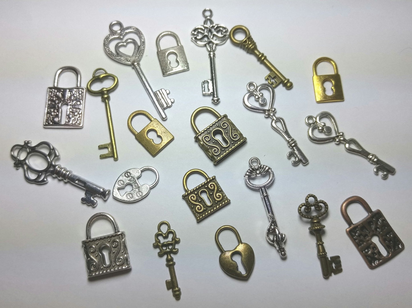 20 Lock & Key Mix