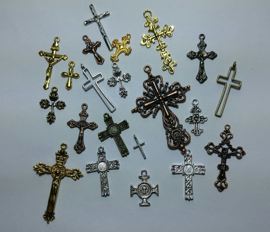 20 Cross Charm Mix