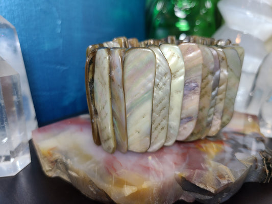 Black Lip Shell Chunky Stunner Bracelet