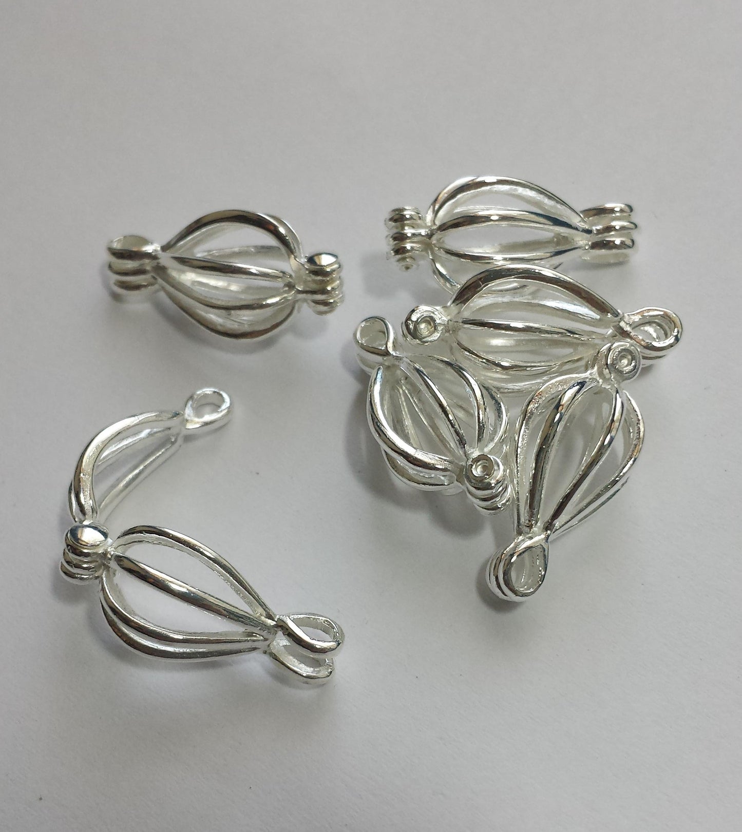 6 Vintage Style Bead Cages