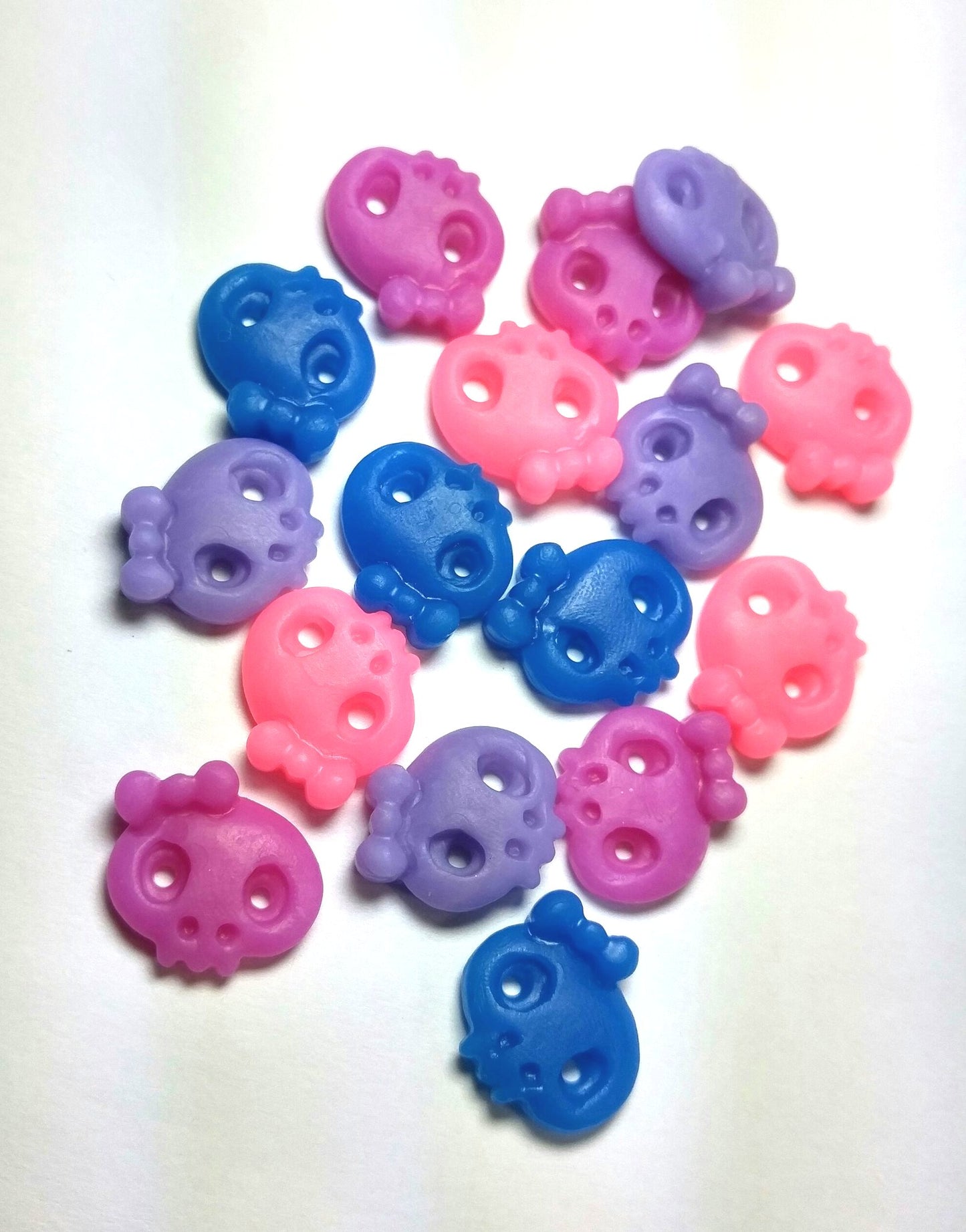 16 Acrylic Girly Girl Skulls-#1