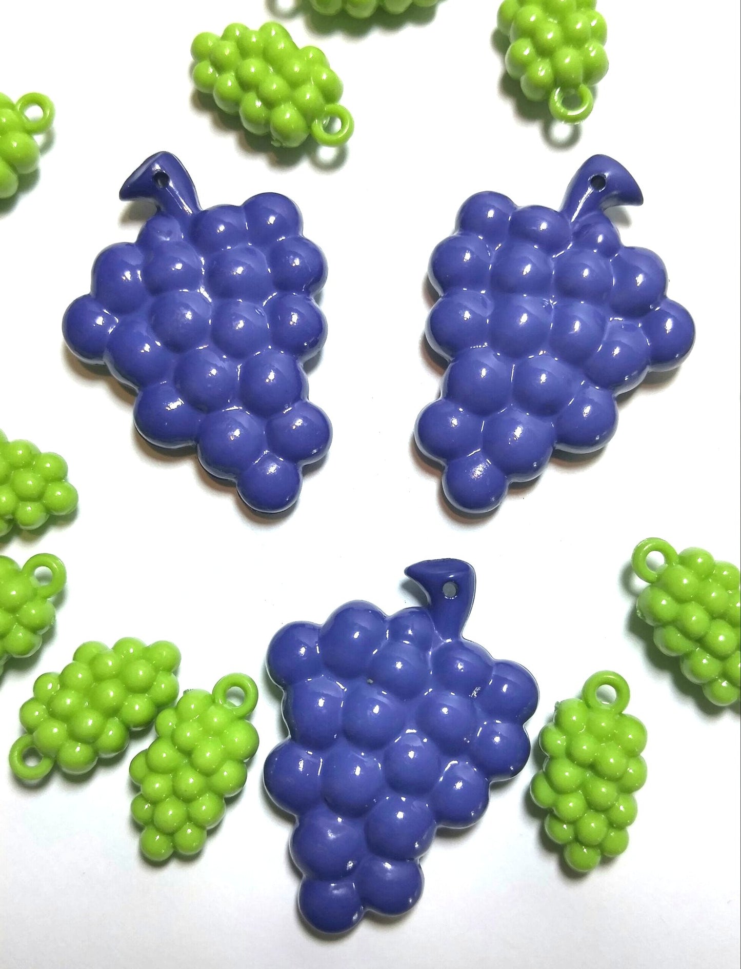 15 Vintage German Acrylic Grape Charms