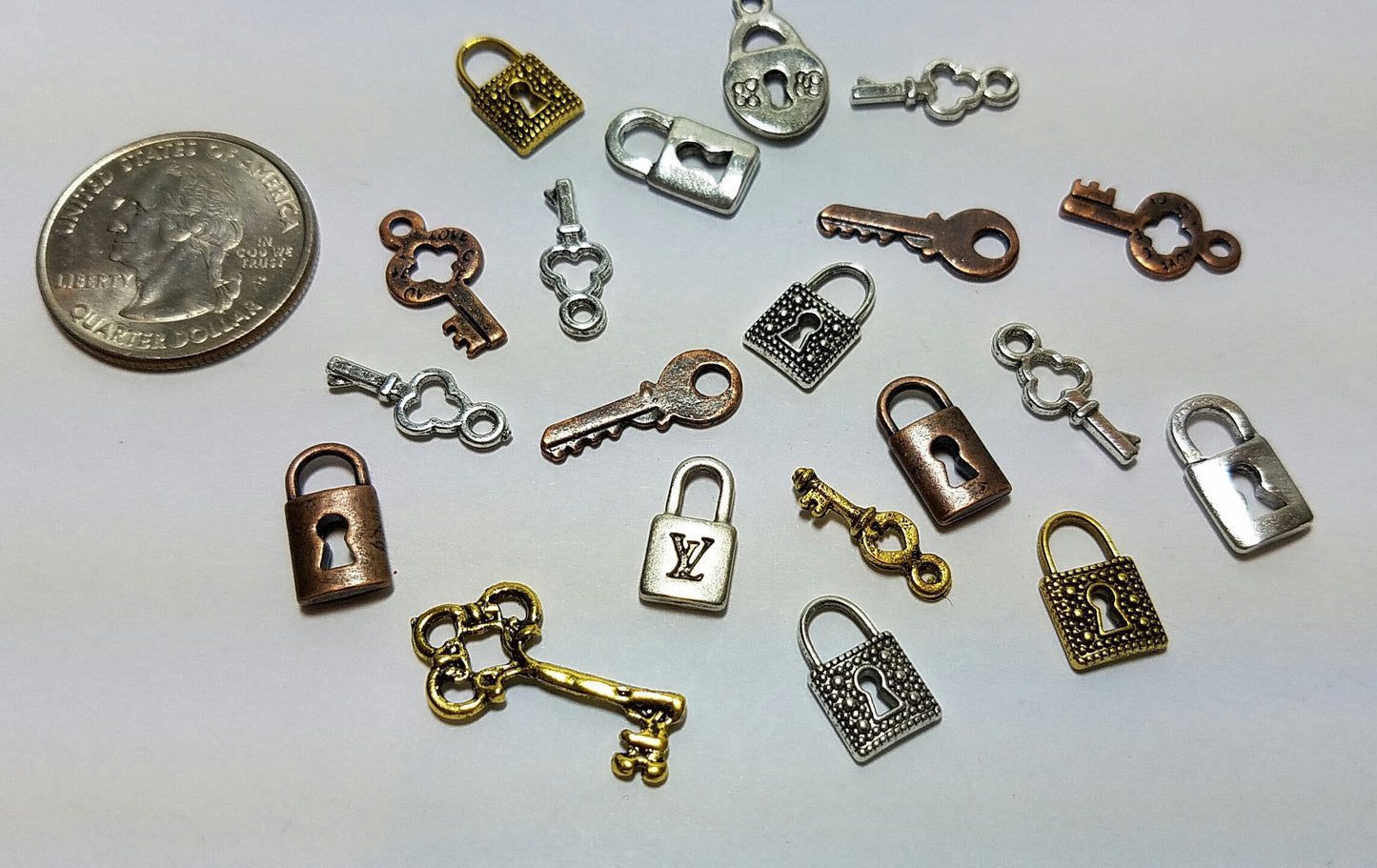 20 TINY Lock & Key Mix