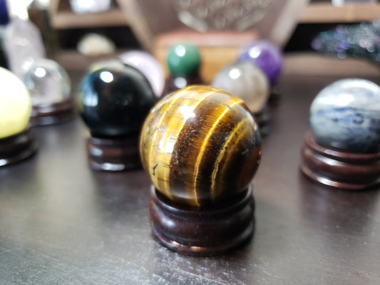 Mini crystal sphere with stand