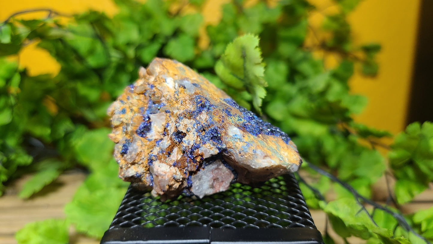 Azurite on matrix