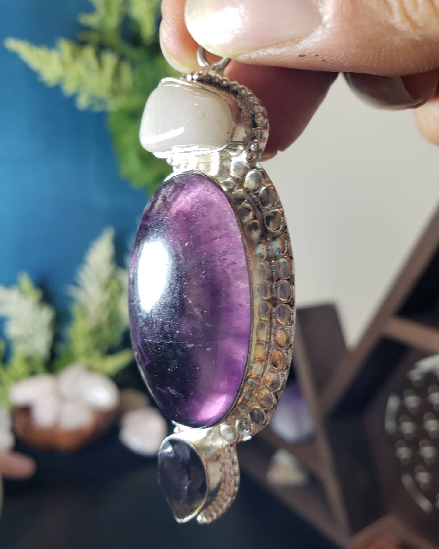 Multi stone pendant
