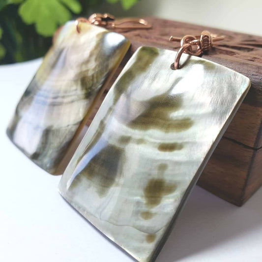 Black Lip shell with Copper