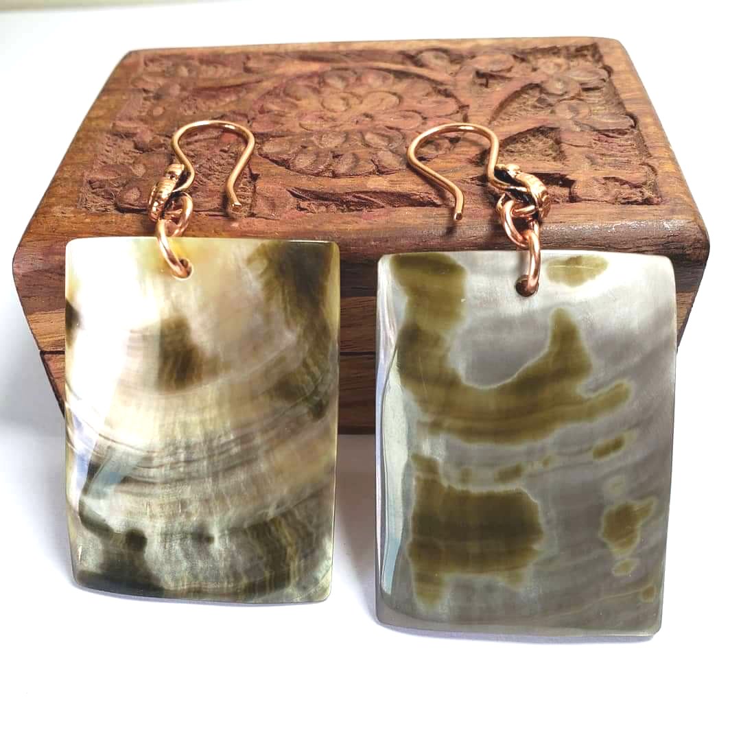 Black Lip shell with Copper