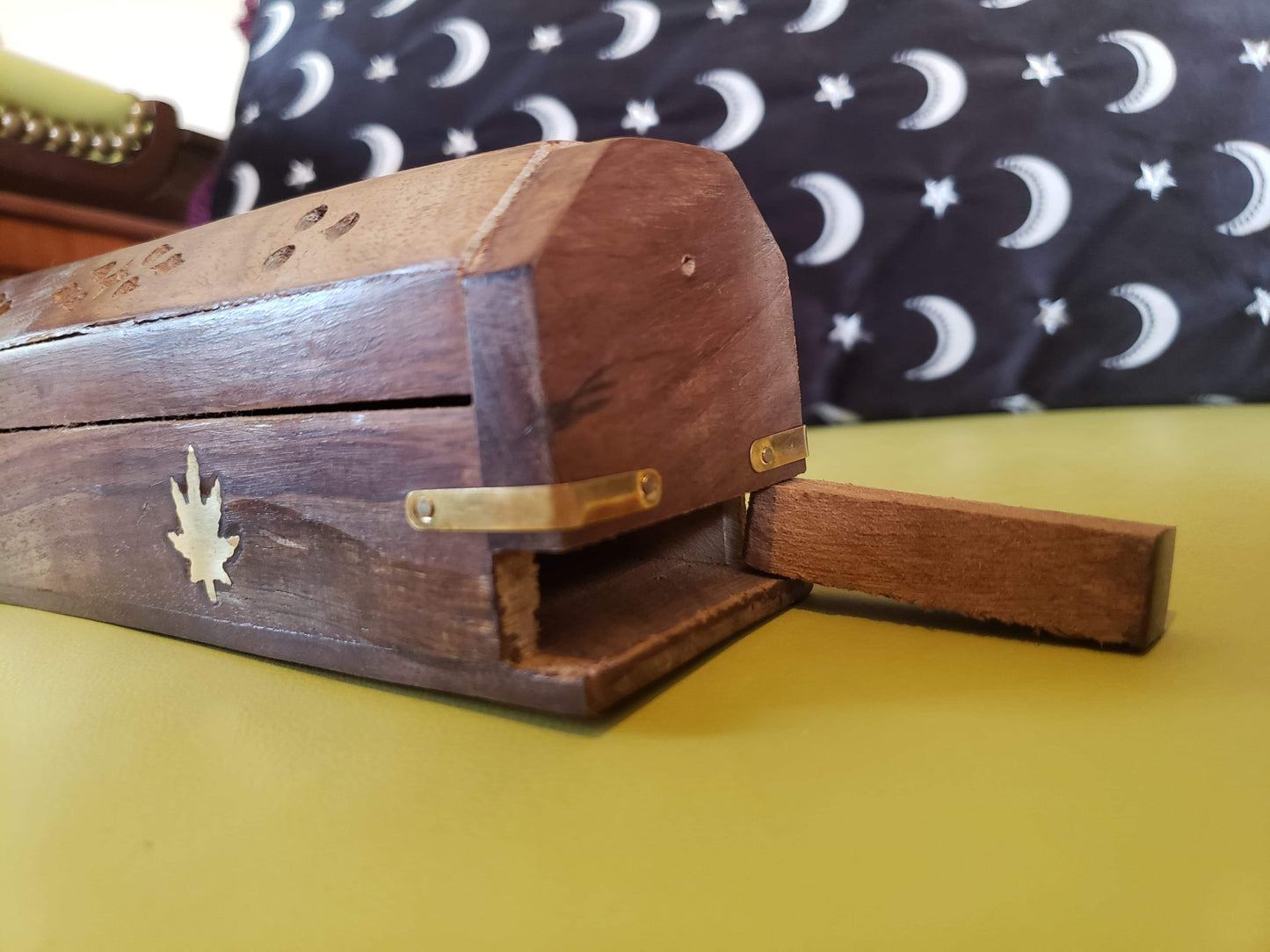 Cannabis Leaf Wood Coffin Incense Burner